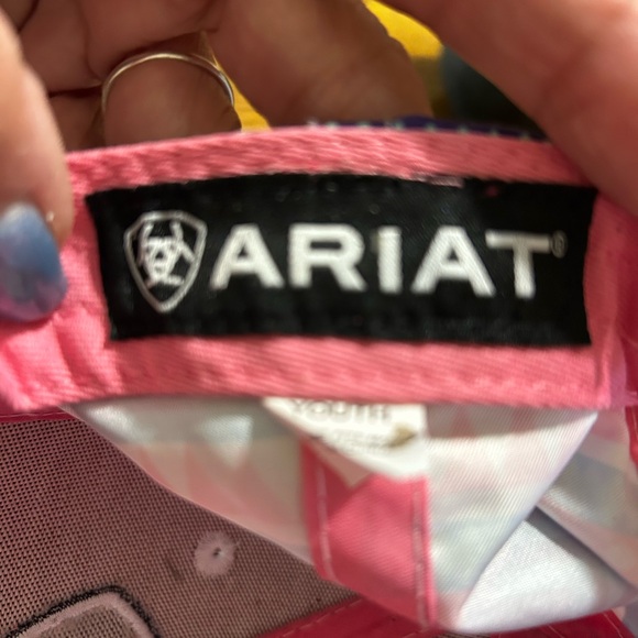 Ariat Pink Lucy Aztec print SnapBack Youth Cap One Size fits Most - Picture 5 of 8